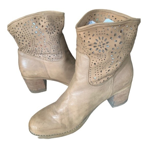 Crown Vintage Perforated Laser Cut Leather Ankle Boots Women's Size 9.5 Western - Picture 6 of 12